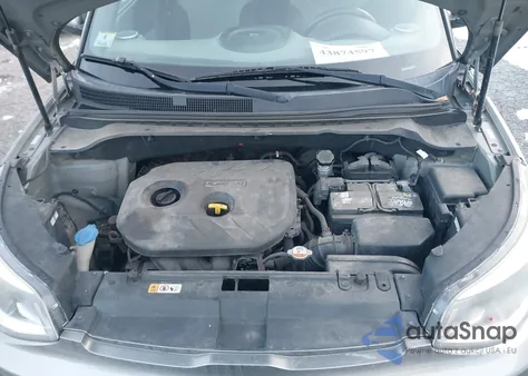 2016 Kia Soul + z USA, uszkodzony, nr VIN KNDJP3A52G7238767